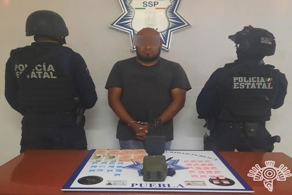 SSP Puebla detiene a hermano de “El Tacuba” líder narcomenudista en Xochitlán