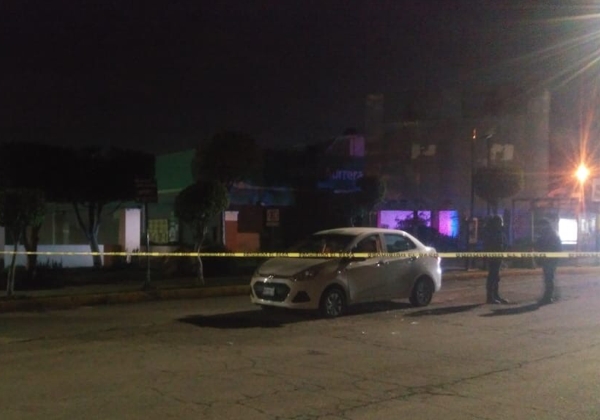 Balean a hombre en la entrada del fraccionamiento Hacienda Santa Clara