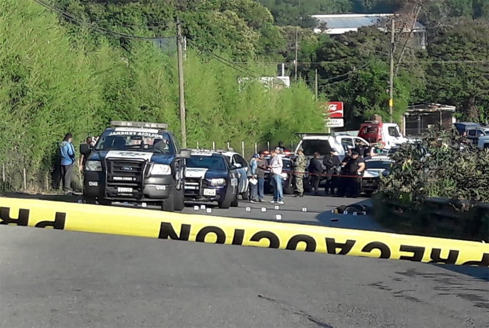 Muere delincuente en balacera contra policías federales en Huauchinango