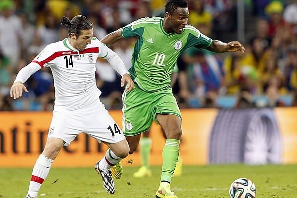 Irán y Nigeria regalan aburrido empate 0-0, el primero del Mundial