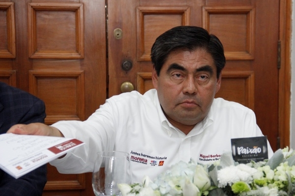 Barbosa amenaza a alcalde que lo denunció por pedirle “moches”