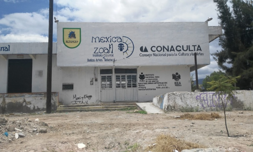 Roban fósiles y animales disecados del museo comunitario de Altepexi