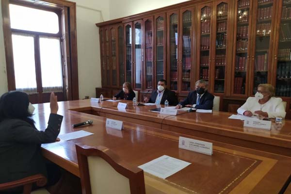 Congreso de Puebla pide otorgar becas a menores desamparados por COVID-19