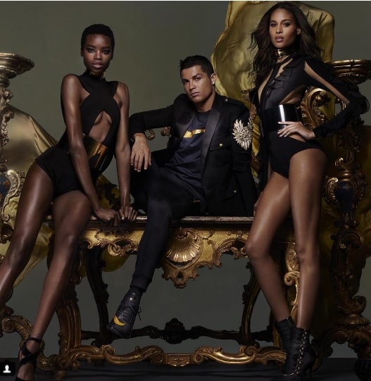 FOTOS: Cristiano Ronaldo y sus bellas acompañantes en promo de Nike
