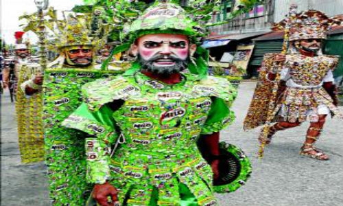 Semana Santa en Filipinas: El desfile de los Moriones