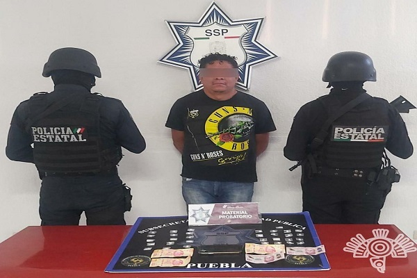 SSP Puebla asegura a “El Morris”, vendedor de droga del mercado Morelos