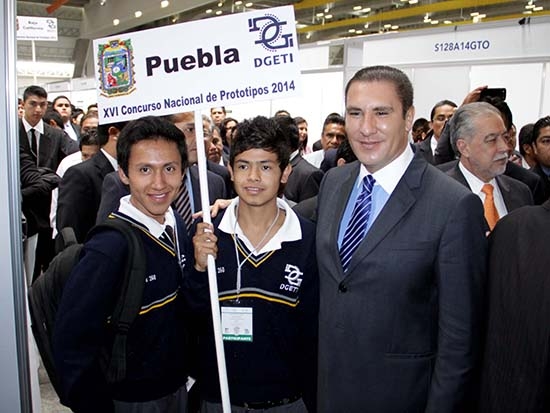Alumnos de Cuetzalan, primeros lugares en Matemáticas de Enlace