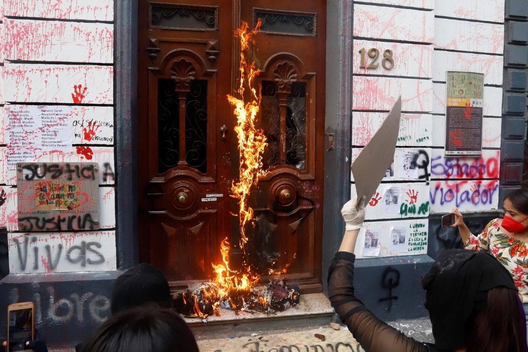 Congreso de Puebla ya presentó denuncia por daños durante marcha del 8M