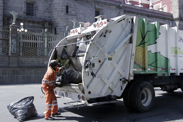Conoce los horarios de recolección de basura en Puebla este 24 y 25