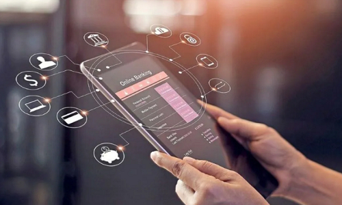 Hacer operaciones bancarias por internet tiene sus ventajas