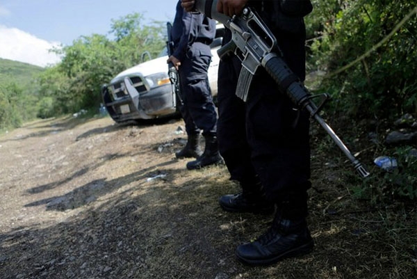 Detienen a policías que hirieron a estudiante alemán en Guerrero