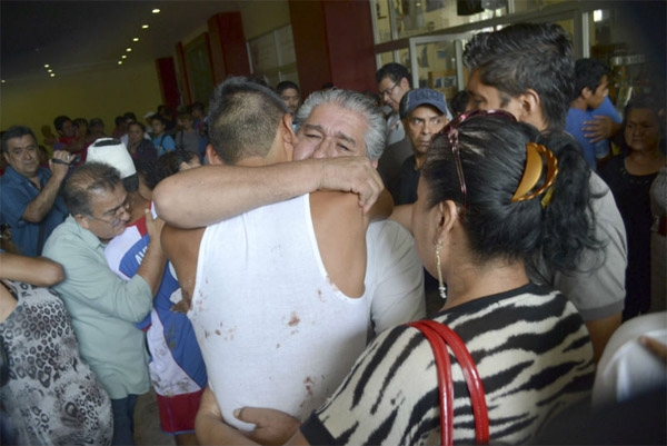 Ángel Aguirre ofrece un mdp por normalistas desaparecidos