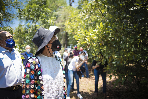 Rectora de la BUAP realizó gira por el municipio de Teziutlán