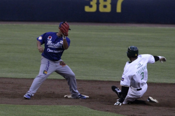 Pericos de Puebla cayó 10-11 ante Monclova y pierde serie