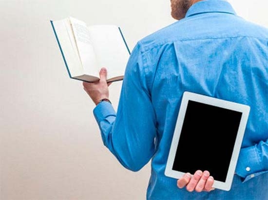 ¿Es mejor leer en una pantalla o en papel?
