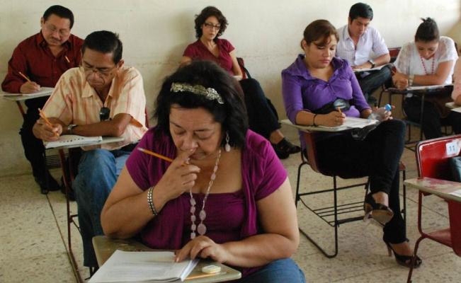 SEP evalúa a maestros para cargos de dirección en bachilleratos