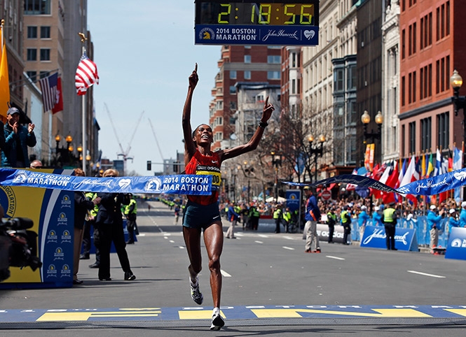 Rita Jeptoo y Meb Keflezighi, campeones del Maratón de Boston