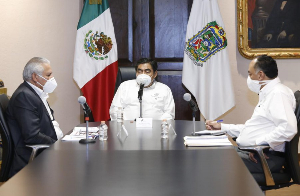 Barbosa urge a volver al confinamiento; busca “pacto comunitario”