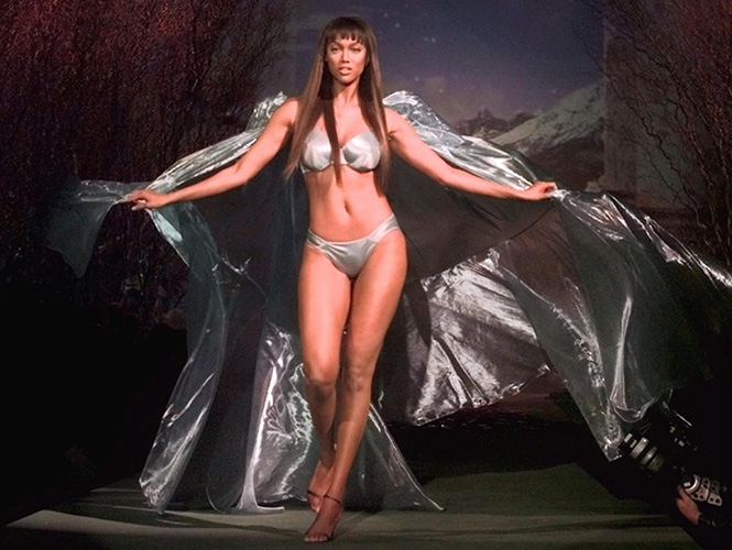 FOTOS: Tyra Banks, expulsada de Victoria´s Secret por vieja