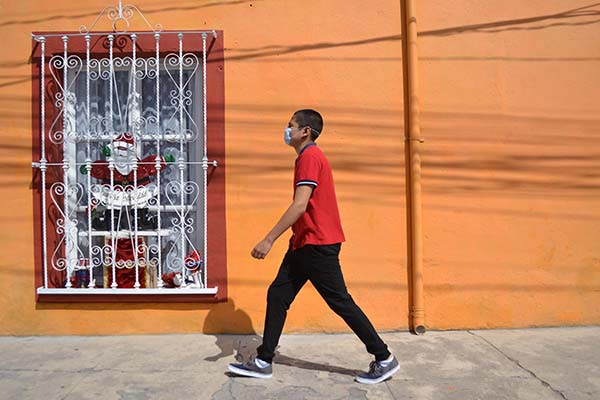 Rebrote de COVID-19, por fiestas decembrinas, advierten especialistas de la BUAP