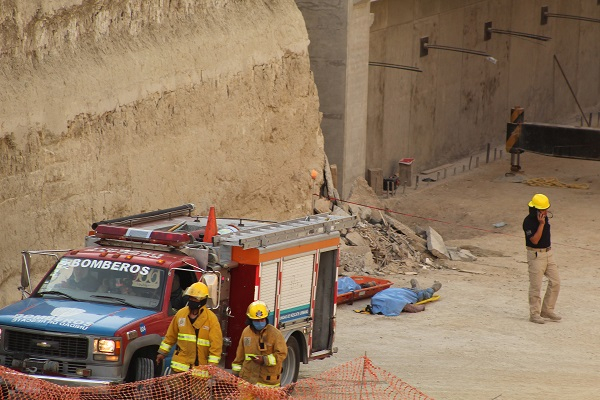 VIDEO: Derrumbe en obra deja dos muertos y cuatro heridos en la Vía Atlixcáyotl
