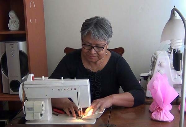 Crean prótesis para mujeres de escasos recursos con cáncer de mama