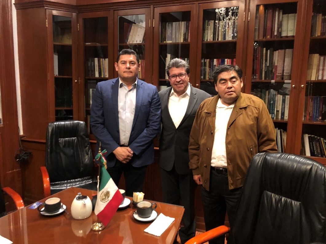 Barbosa se reúne con Armenta; Monreal preside el encuentro