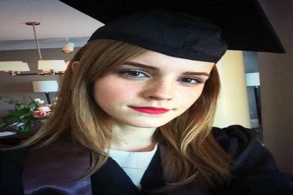 Emma Watson concluyó licenciatura en Brown University