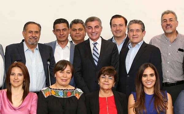 Tony Gali reconoce labor de diputados de la LIX Legislatura