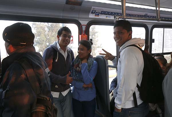 Ahora, becas para transporte
