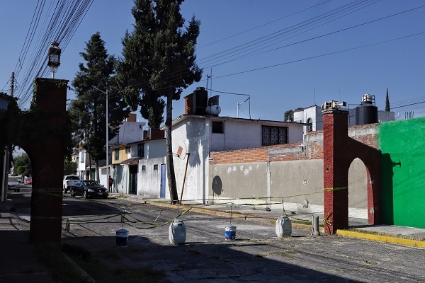 Sube inseguridad en Las Hadas y les quitan rejas de protección