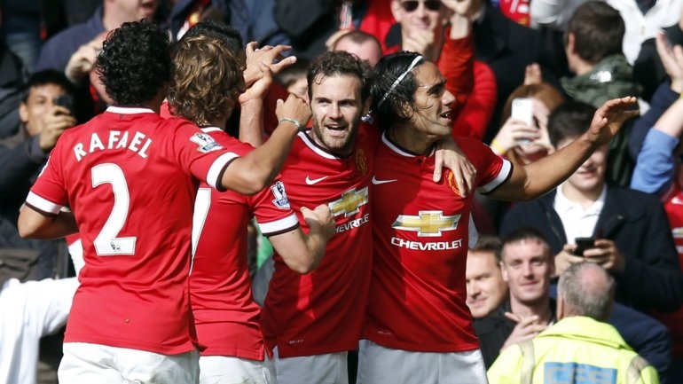 Falcao anotó en victoria del Manchester United 2-1 ante Everton