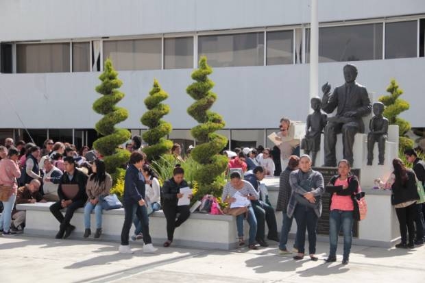 Maestros del SNTE 23 buscan cambiar de aseguradora tras fraude con jubilados