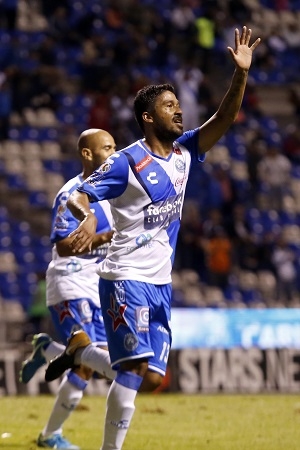 Club Puebla dejó ir la victoria en tiempo agregado ante Querétaro