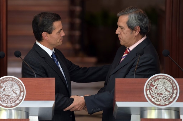 Peña Nieto pacta con Ortega reestablecer la paz en Guerrero