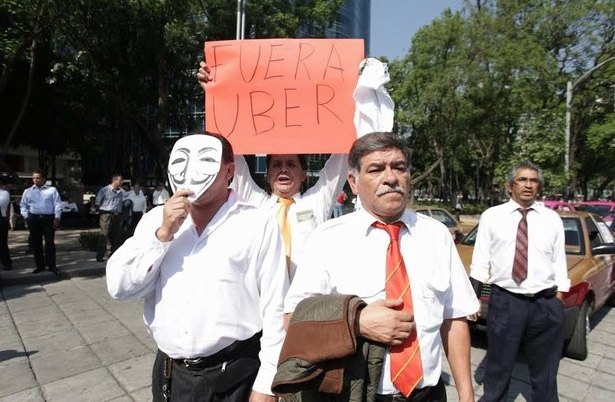 Edomex le cierra la puerta al servicio de taxis de Uber
