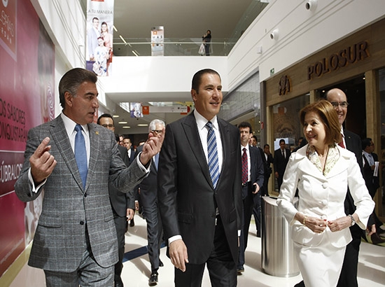 RMV inaugura centro comercial: 2 mil 500 mdp y 2 mil empleos