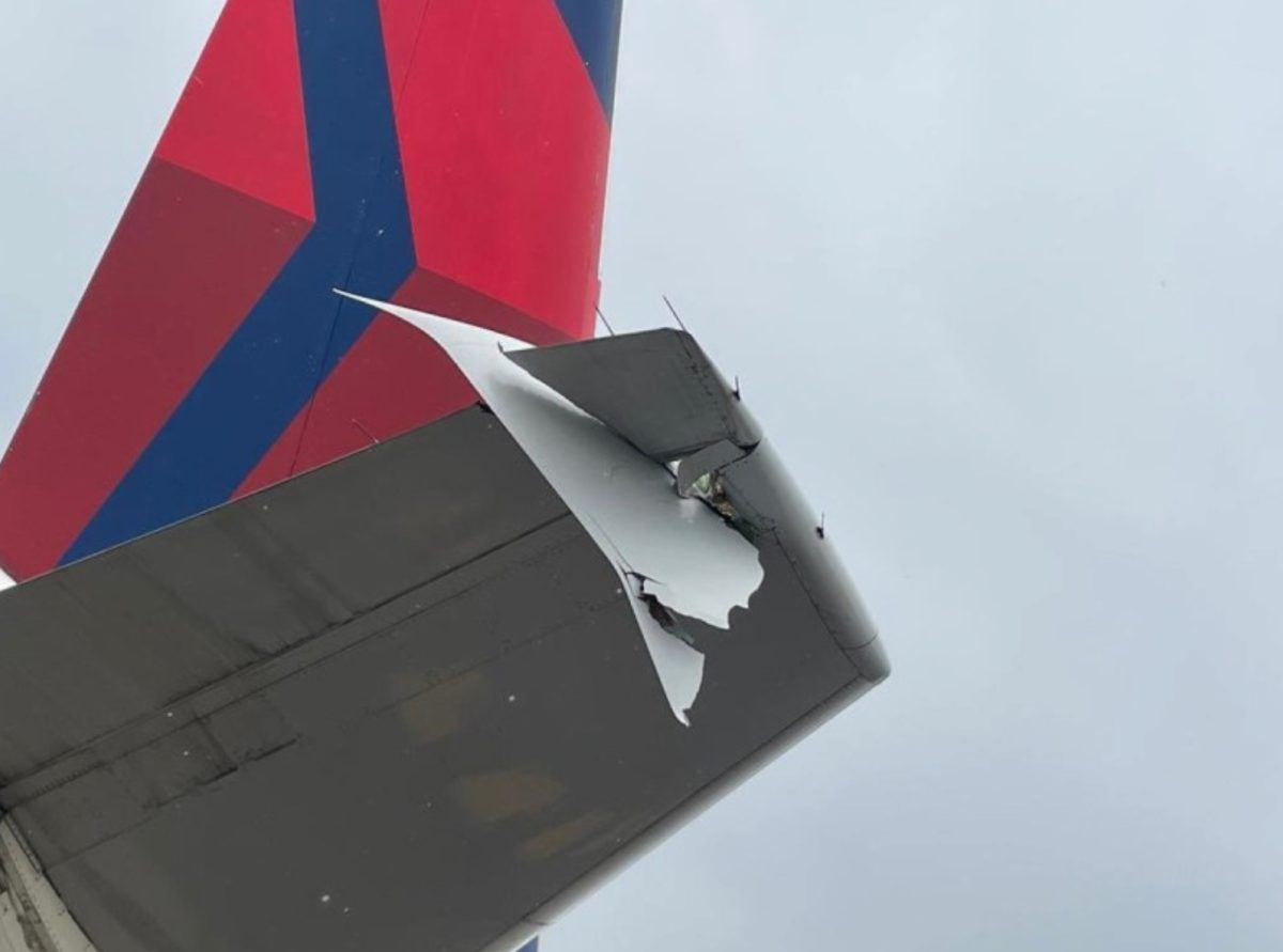 Así quedaron los aviones que colisionaron en tierra dentro del AICM