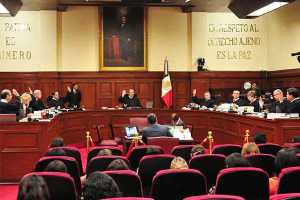 Maestros serán despedidos por tres faltas injustificadas en el mes: SCJN