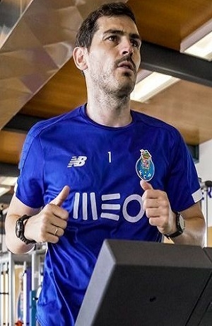 Iker Casillas regresó a los entrenamientos con el Porto