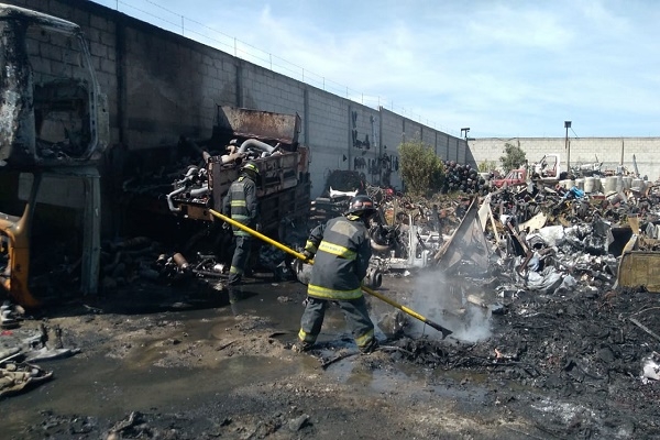 FOTOS: Arde otro corralón, ahora fue en San Jerónimo Ocotitlán, Acajete