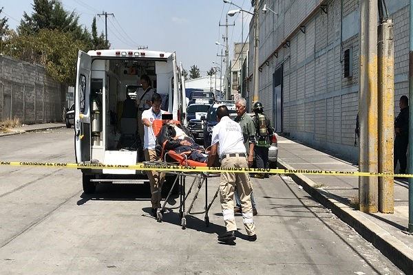 Se encerró en su vehículo, abrió tanque de gas y quiso suicidarse en el Parque 2000