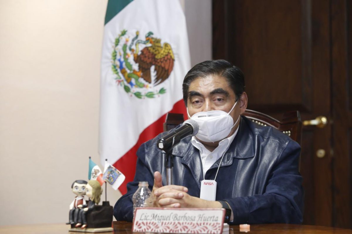 Miguel Barbosa se vacunará esta semana contra COVID