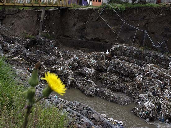 PGR va tras empresa contaminante del río Atoyac