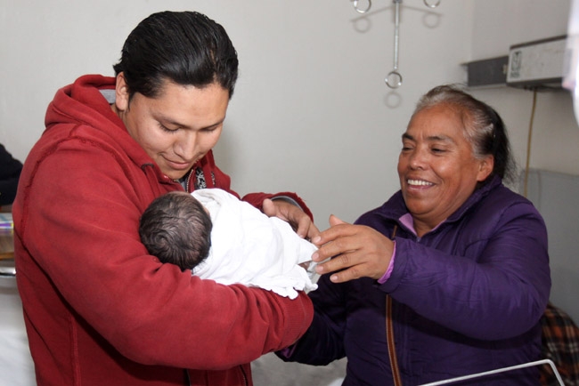 Padres tendrán 5 días de permiso por nacimiento de sus hijos