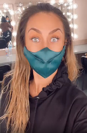 Aracely Arámbula estalla contra reportera que abrió su camioneta para captar a su hijo