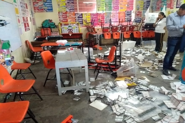 Comando tira balazos y causa destrozos en casilla de Barranca Honda; violentan una más en San Aparicio