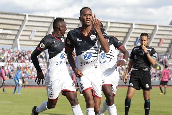 Lobos BUAP cesa a Palacios y sanciona a Quiñones por violenta riña en bar