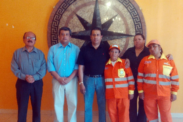 ¿Cómo maltrataba Israel Pacheco a los trabajadores afiliados a su sindicato?