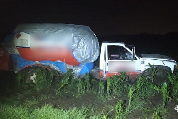 SSP localiza dos pipas huachigaseras en Cuapiaxtla de Madero